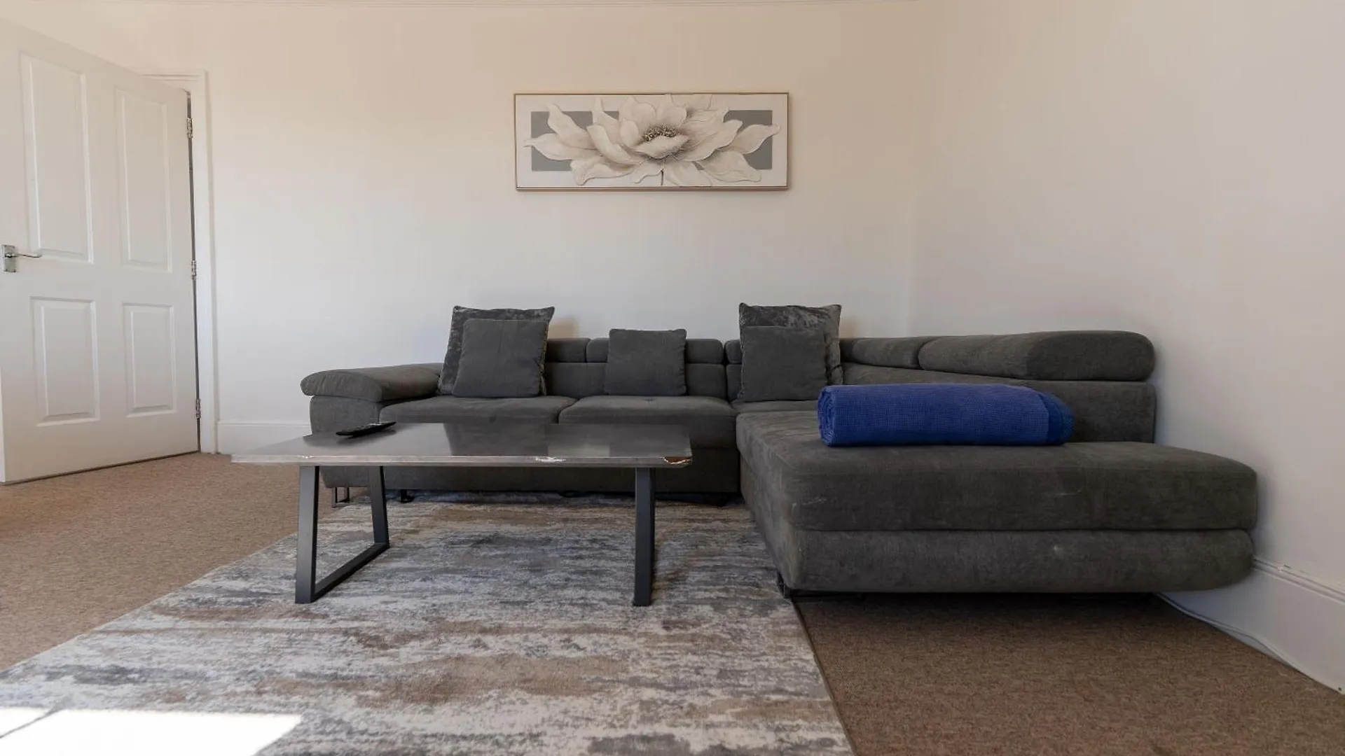 Beautiful Apartments In Central Brighton - Free Parking