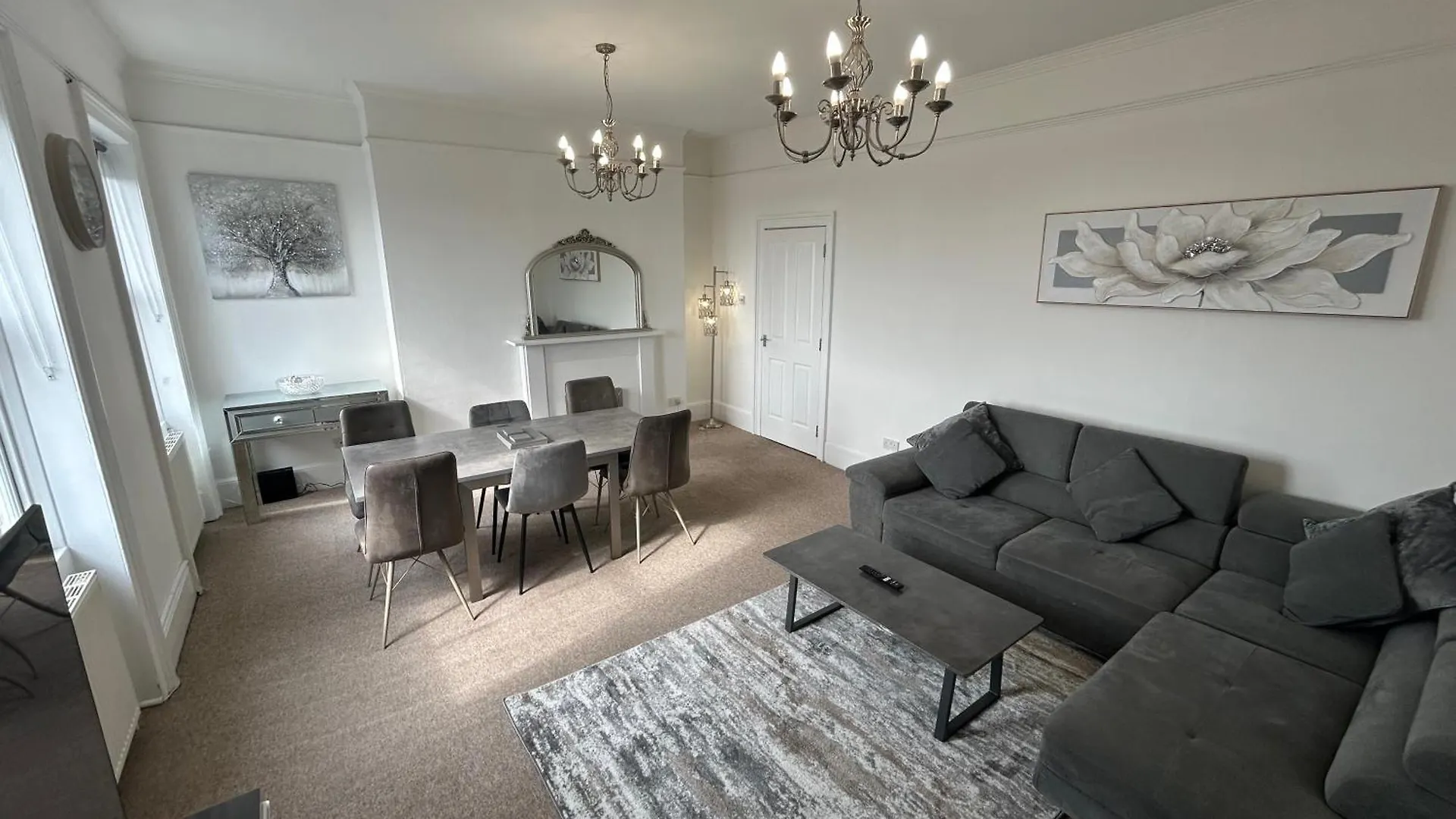 Beautiful Apartments In Central Brighton - Free Parking