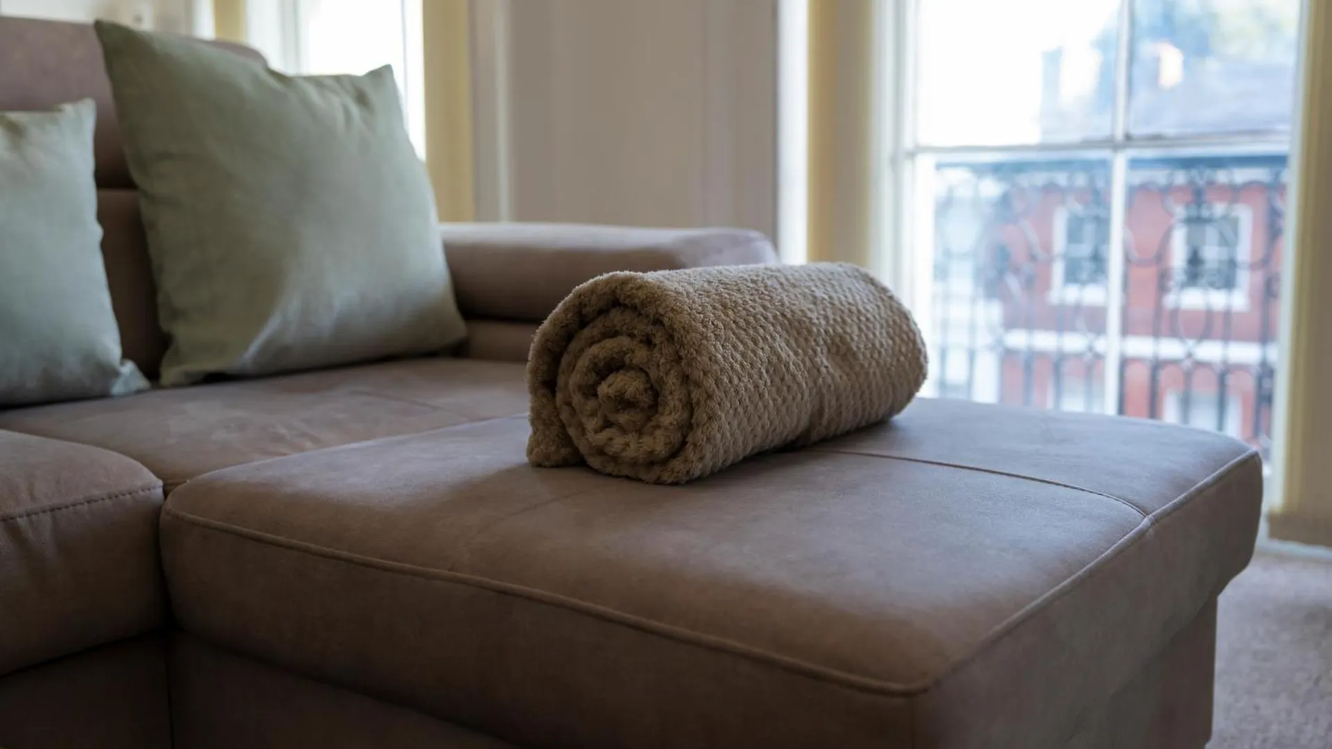 Beautiful Apartments In Central Brighton - Free Parking