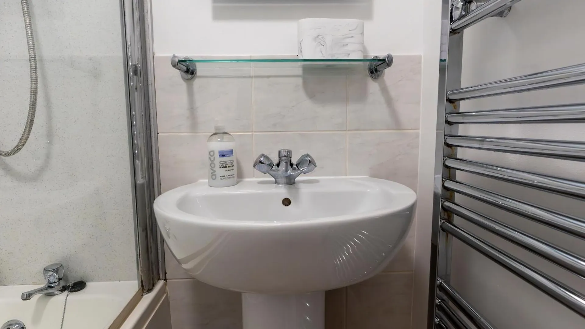 Beautiful Apartments In Central Brighton - Free Parking
