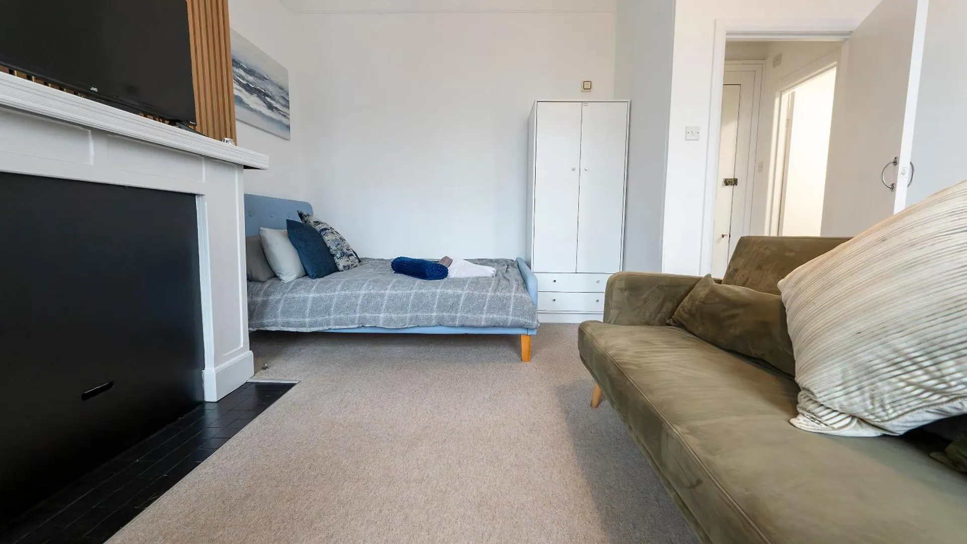 Beautiful Apartments In Central Brighton - Free Parking