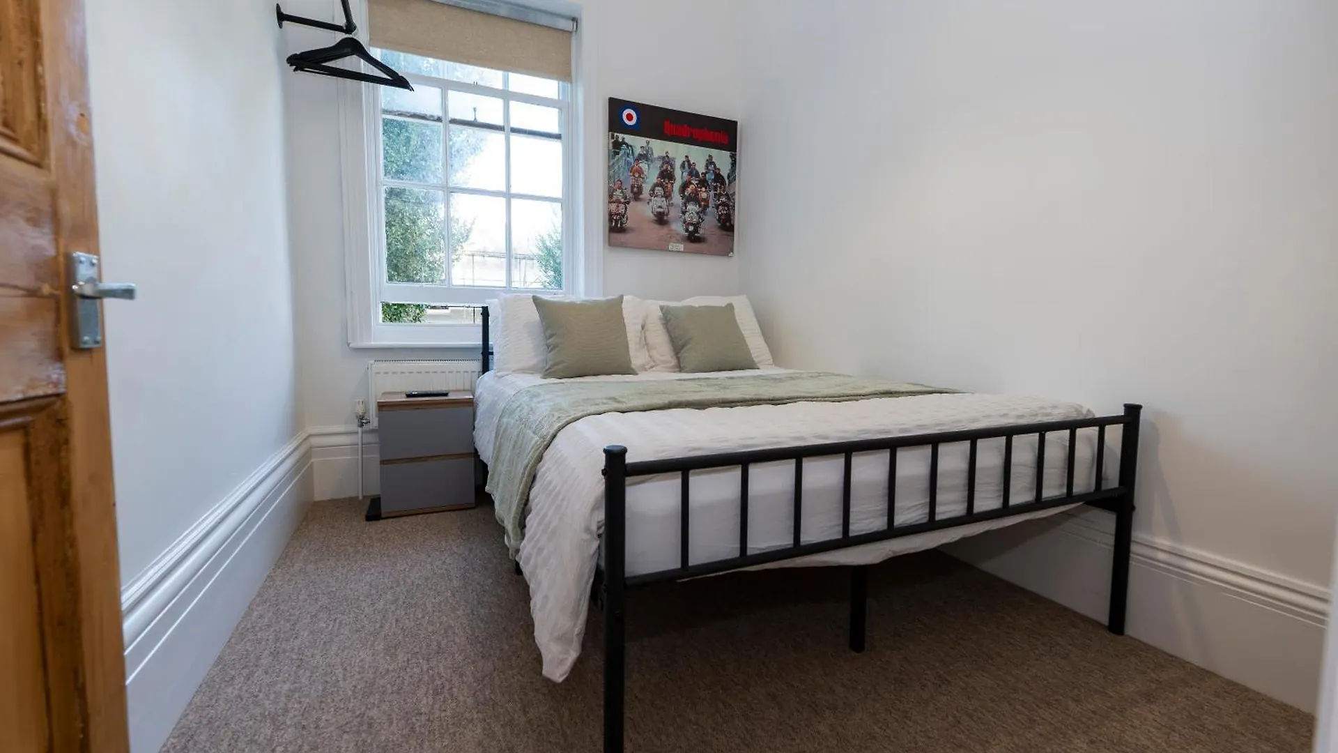 Beautiful Apartments In Central Brighton - Free Parking