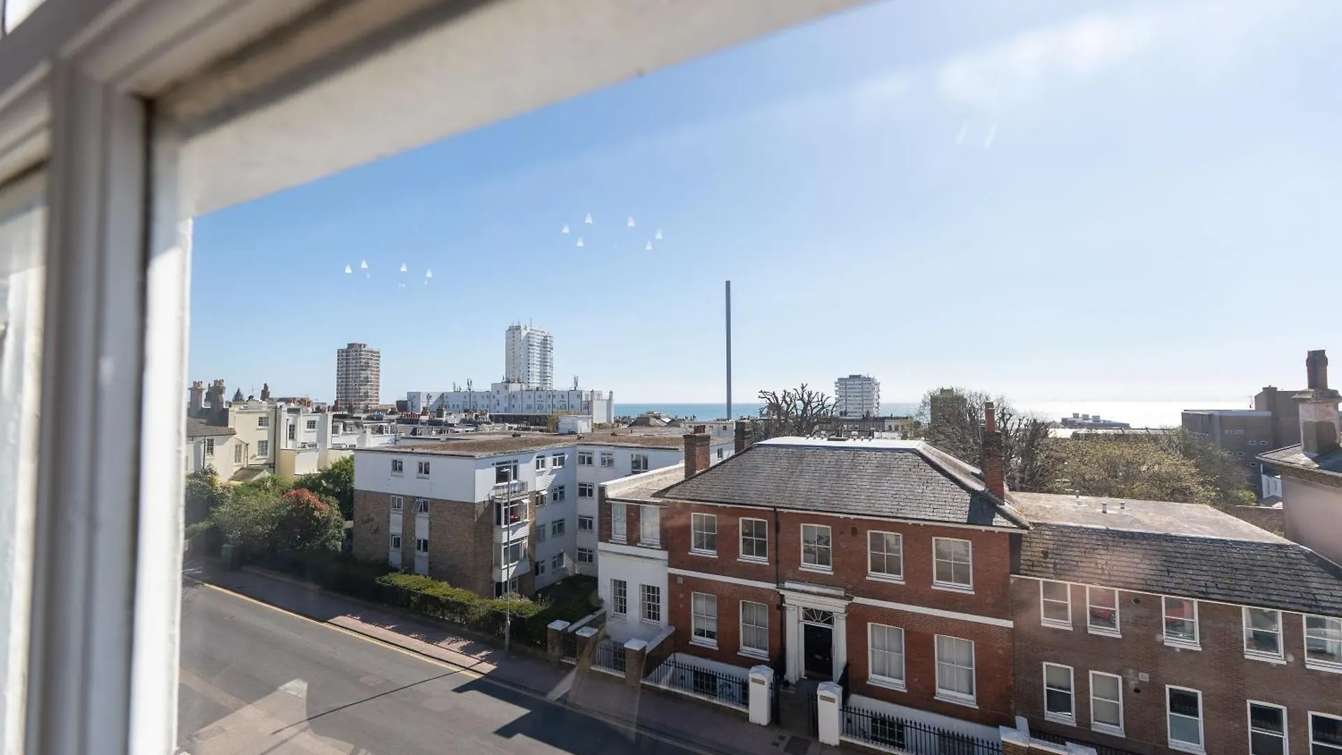 Beautiful Apartments In Central Brighton - Free Parking